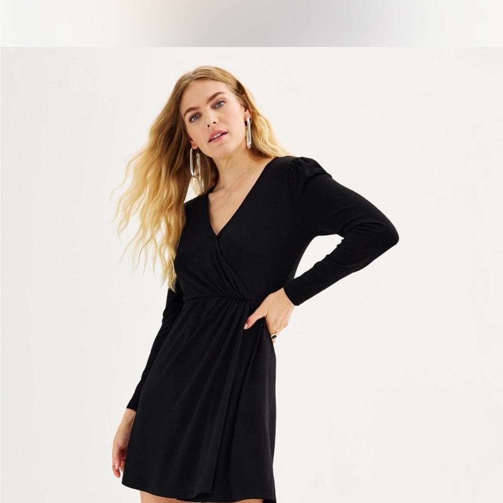 Elegant Black Long Sleeve Dress
